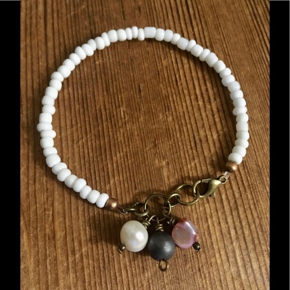 Ladies White Beaded Charm Bracelet, Handmade Ladies Bracelet with Beaded Charms - Picture 5 of 5